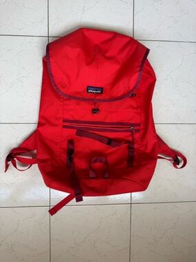 Patagonia Arbor Classic Pack in Catalan Coral.